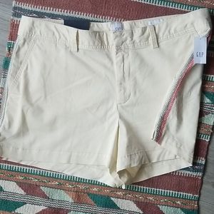 NWT GAP City Shorts